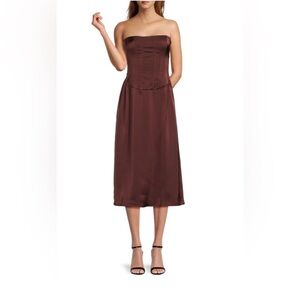 NWT WeWoreWhat strapless midi dress